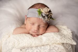 Read more about the article Oswego County Newborn Photographer | Peyton’s Newborn Portrait Session