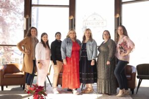 Read more about the article Syracuse NY Maternity Photographer | Light House Family Chiropractic Pregnant & Prepared 2026