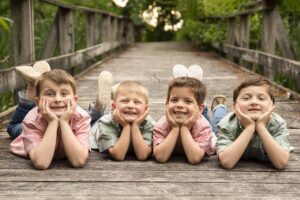 Read more about the article Oswego Family Photographer | Richardson Family Portrait Session