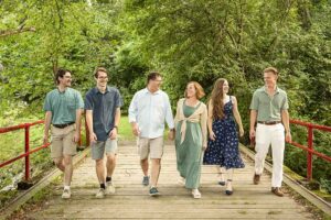 Read more about the article Syracuse Family Photographer | Treadwell Family Portraits